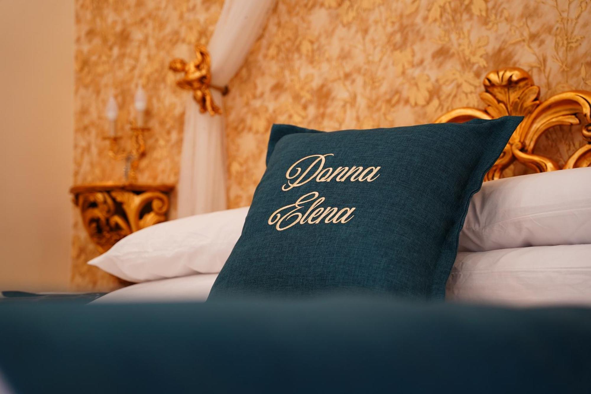 La Maison Di Donna Elena Bed & Breakfast เชโกลา ภายนอก รูปภาพ