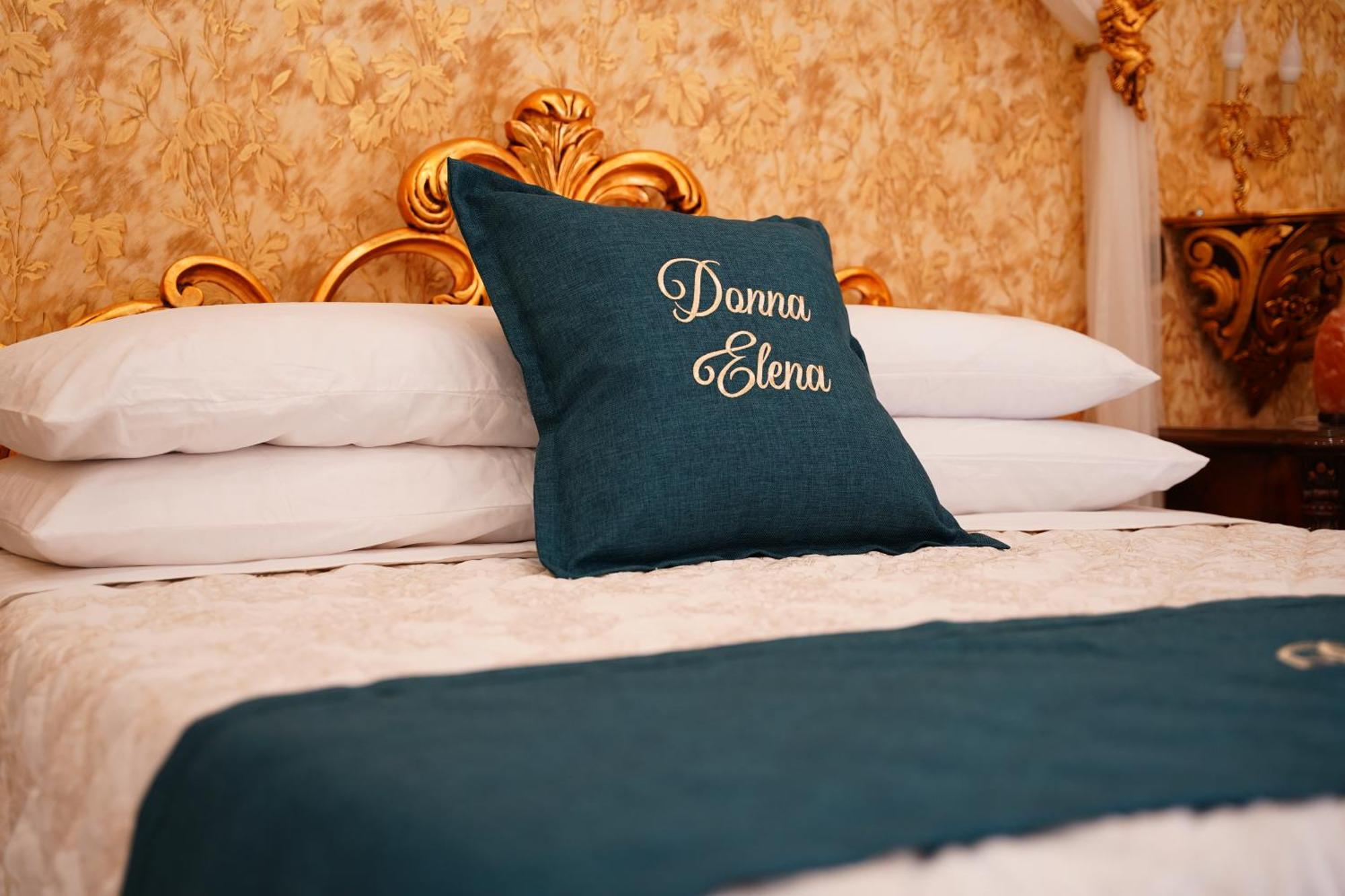 La Maison Di Donna Elena Bed & Breakfast เชโกลา ภายนอก รูปภาพ